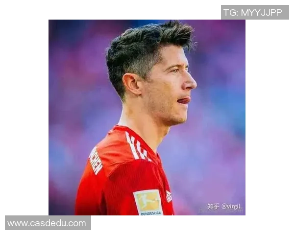 挑战你的足球知识极限 九宫格球星头像大猜测谁是你最爱的足坛传奇