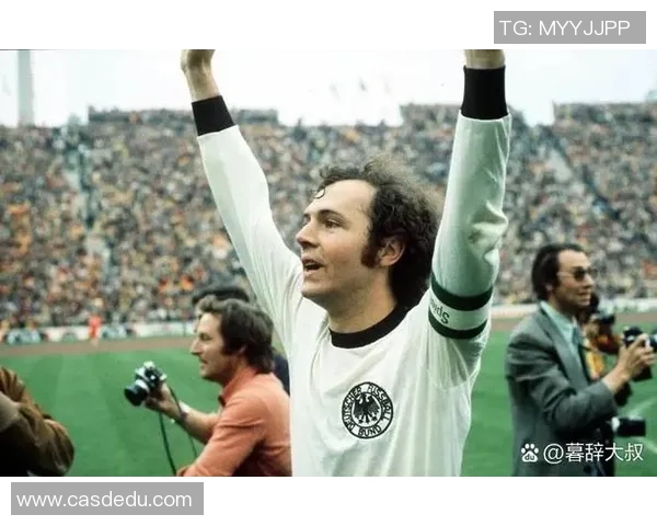 足球皇帝贝利的传奇一生与世界足坛的深远影响分析